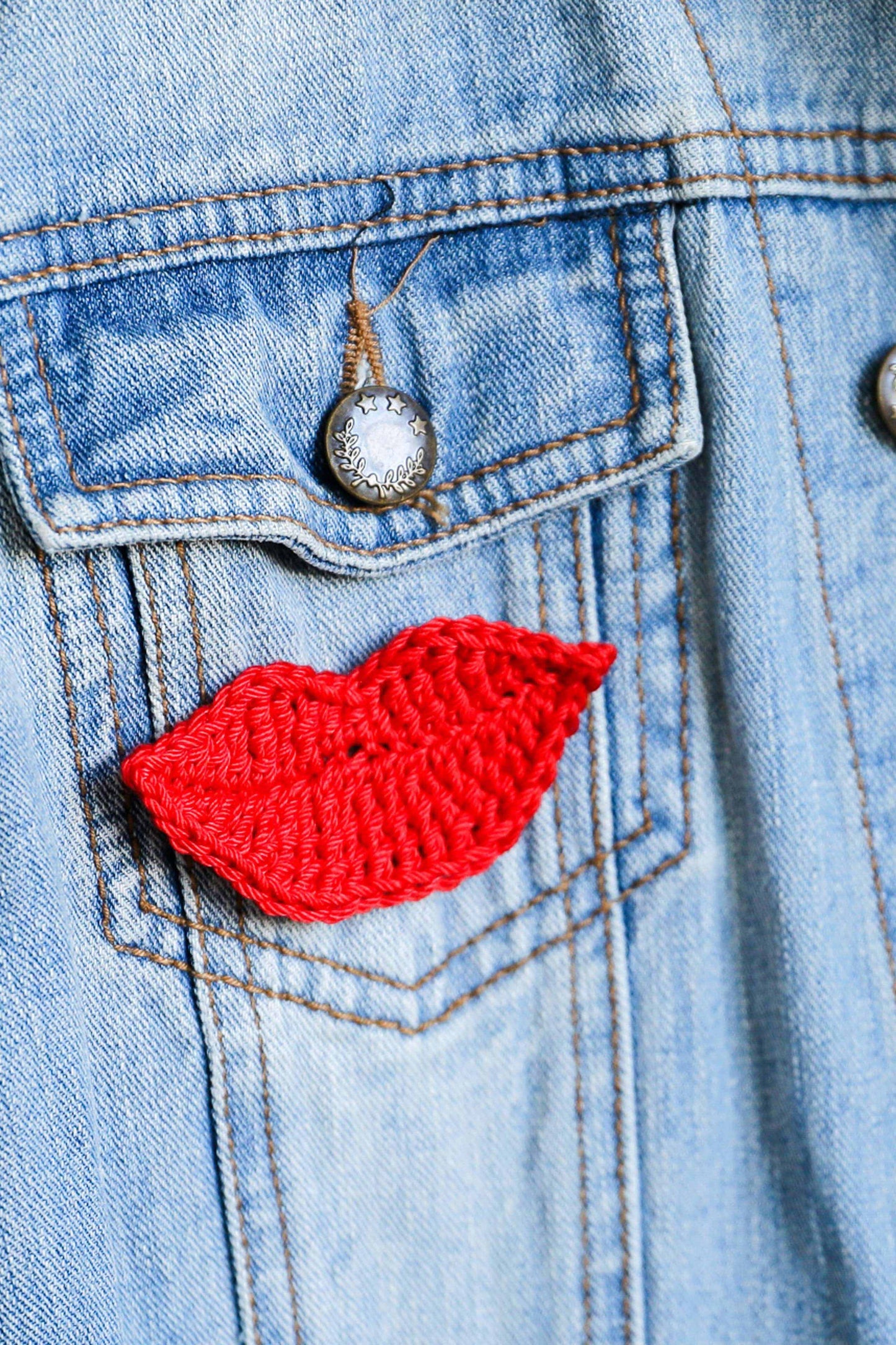 Gehäkelte Lippen