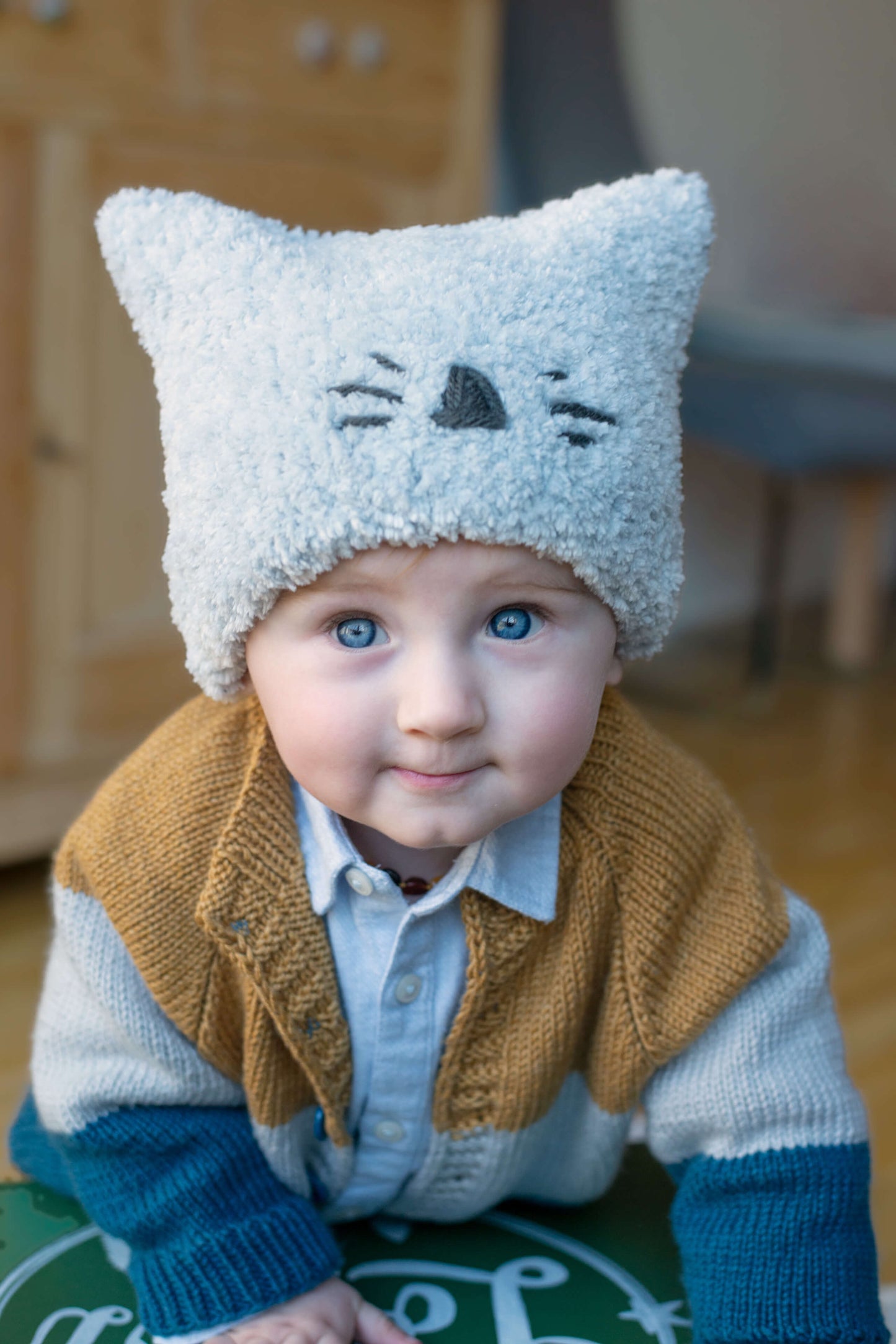 Baby-Katzenmütze