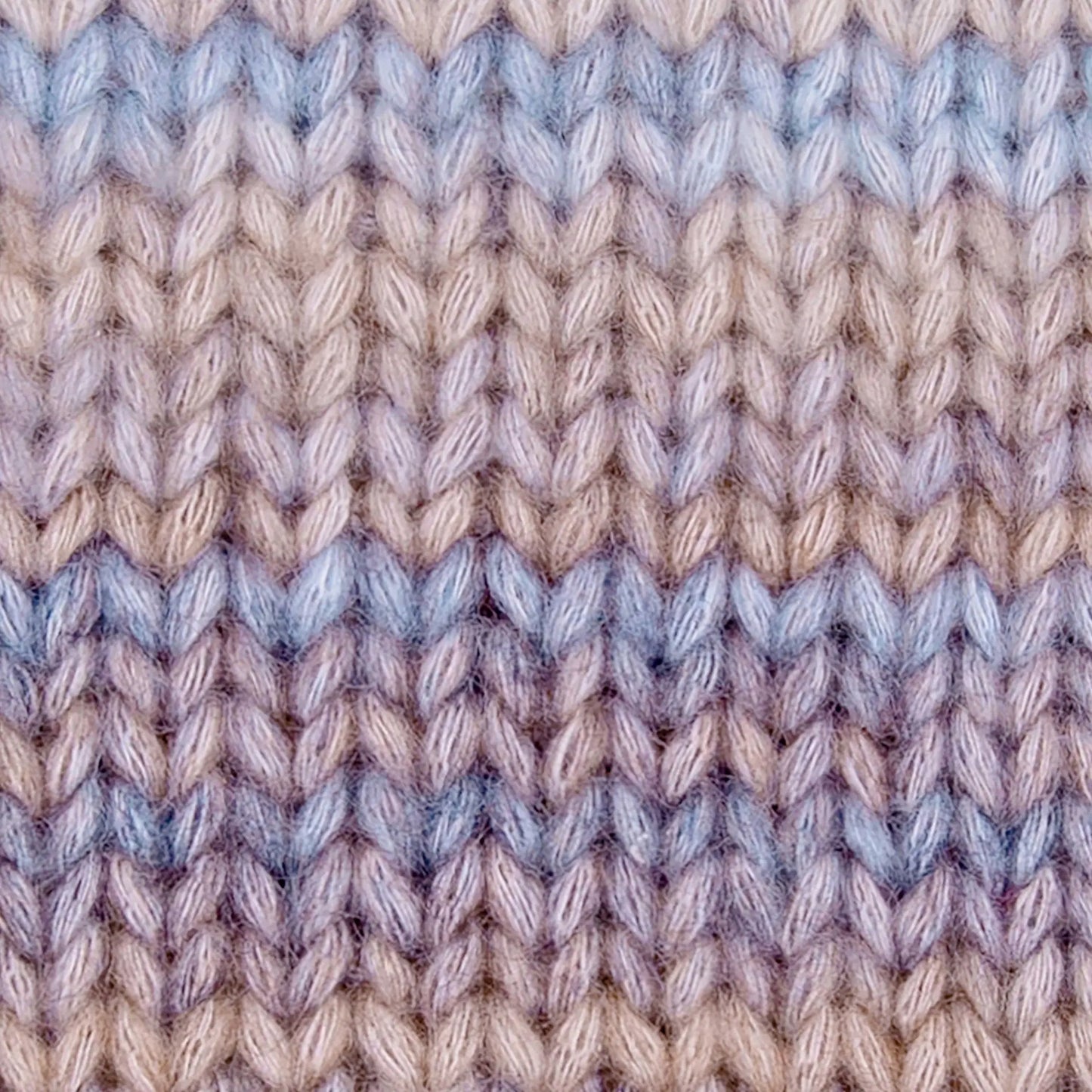 Knitting kit: Sleeveless cable-knit sweater