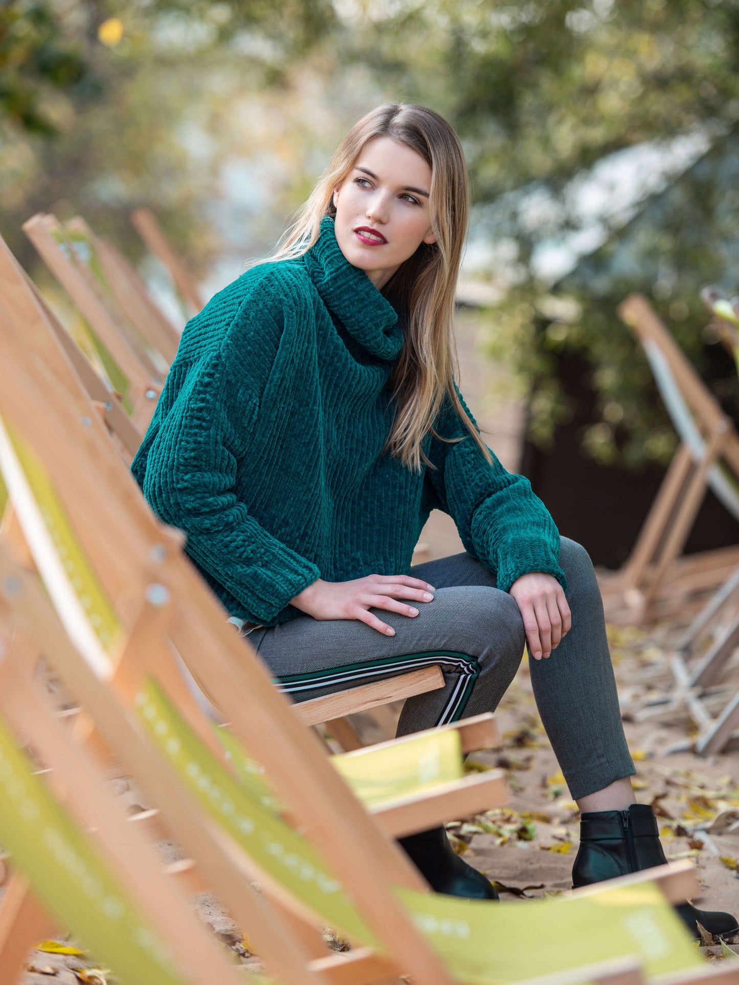 Chenillepullover mit Rollkragen