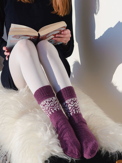 Socken mit Norwegermuster