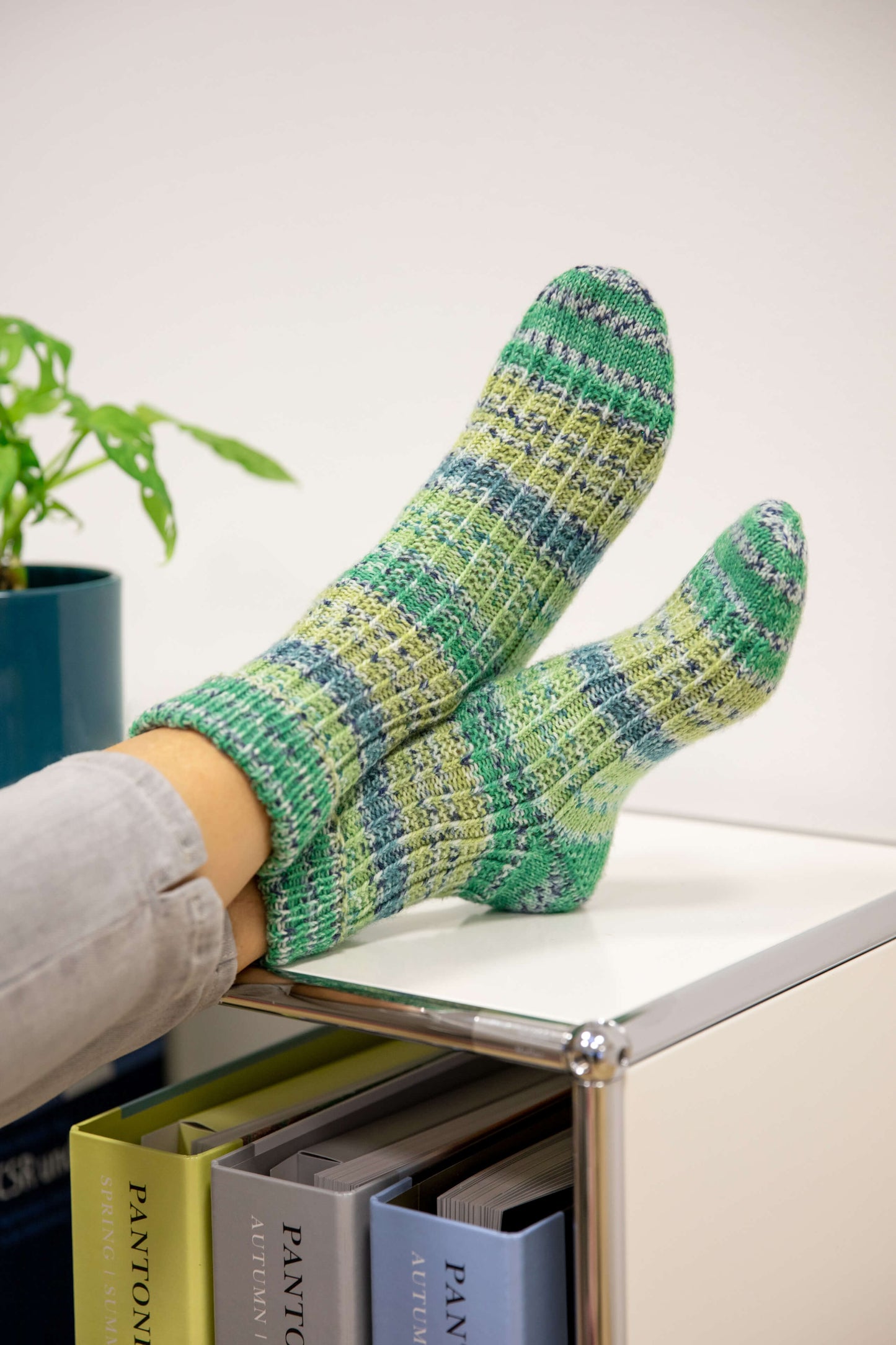 Aktion Grüne Socke: Frauenpower-Socken mit Reliefmuster