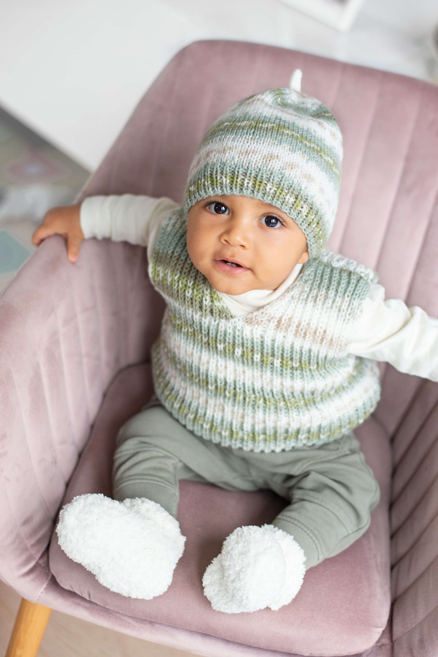 Babypullunder und Mütze