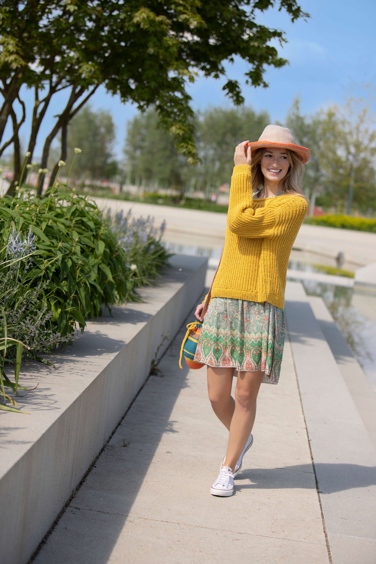 Pulli im Halbpatent kurz und weit