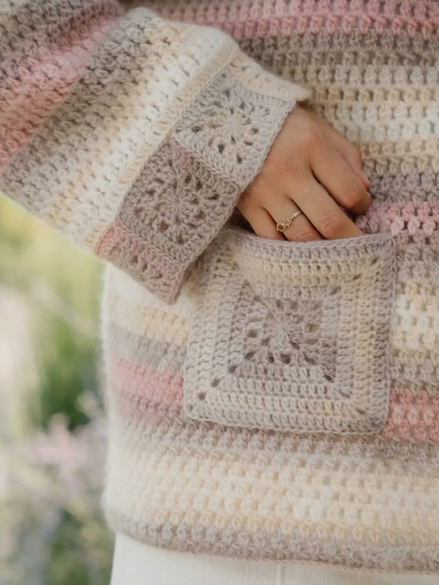 Crochet set sweater with granny squares