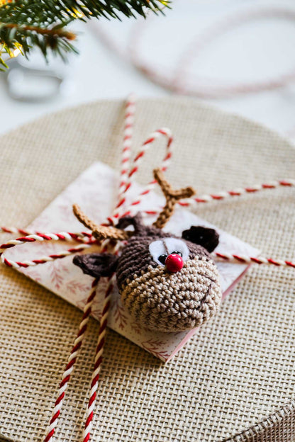 Weihnachtlicher Geschenkanhänger Rentier aus Cotton Quick uni