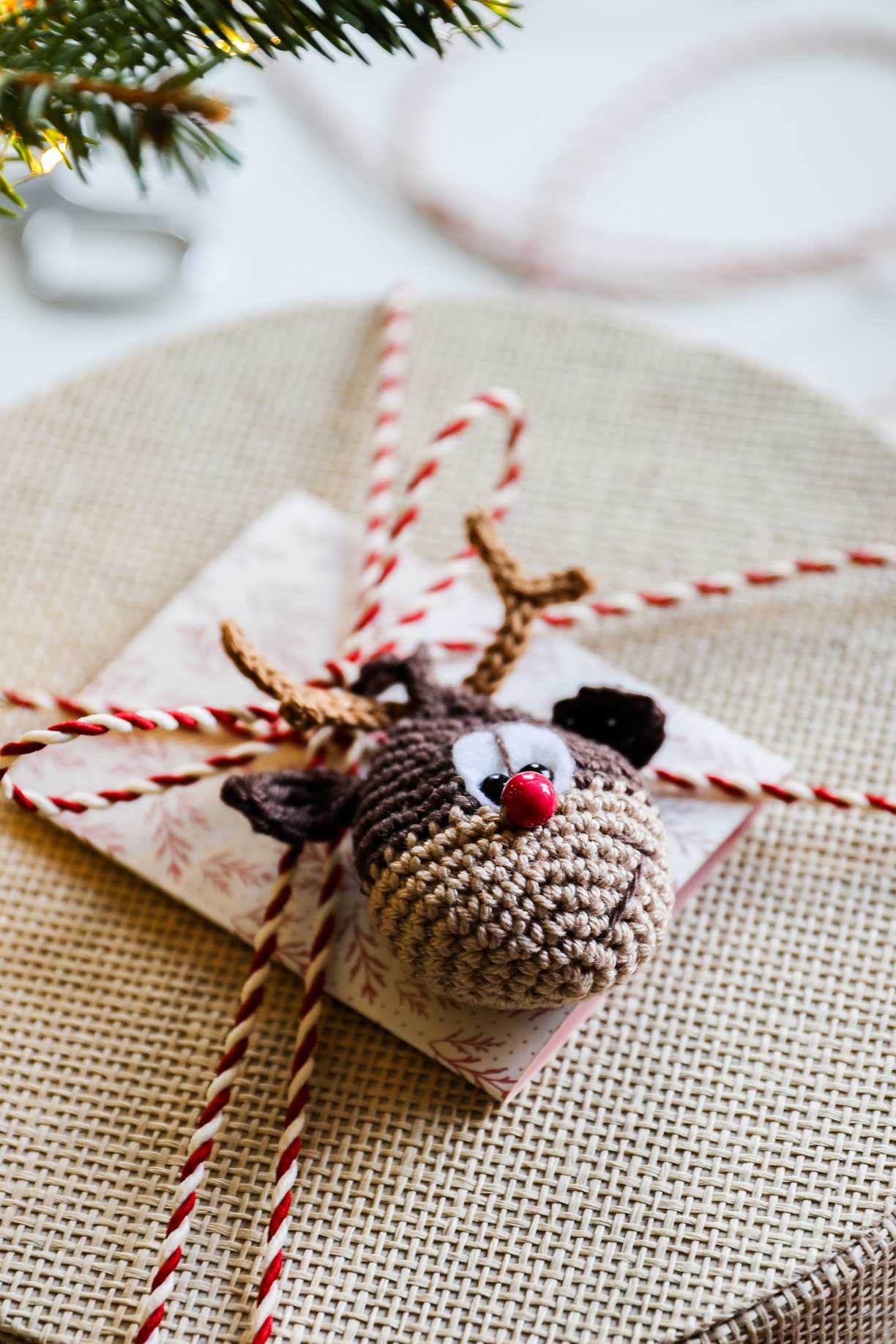 Weihnachtlicher Geschenkanhänger Rentier aus Cotton Quick Mini