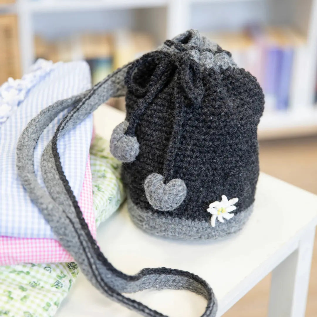 Häkelset Trachtenbeutel – DIY Dirndltasche