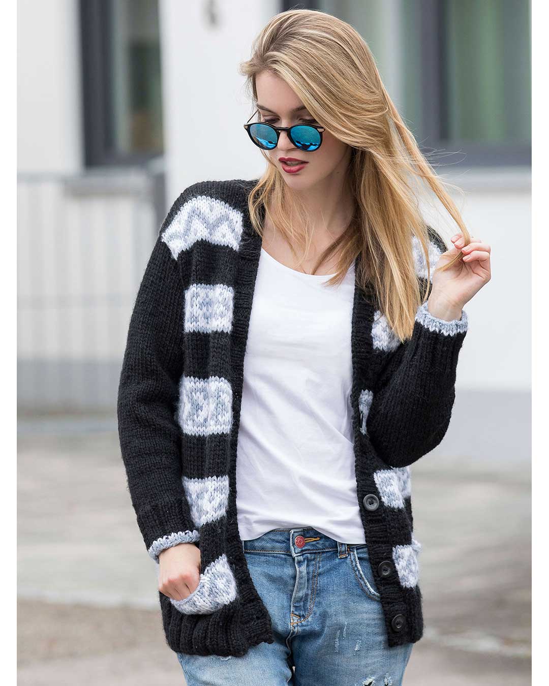 Anleitung Jacke und Mütze mit Einstrickmuster